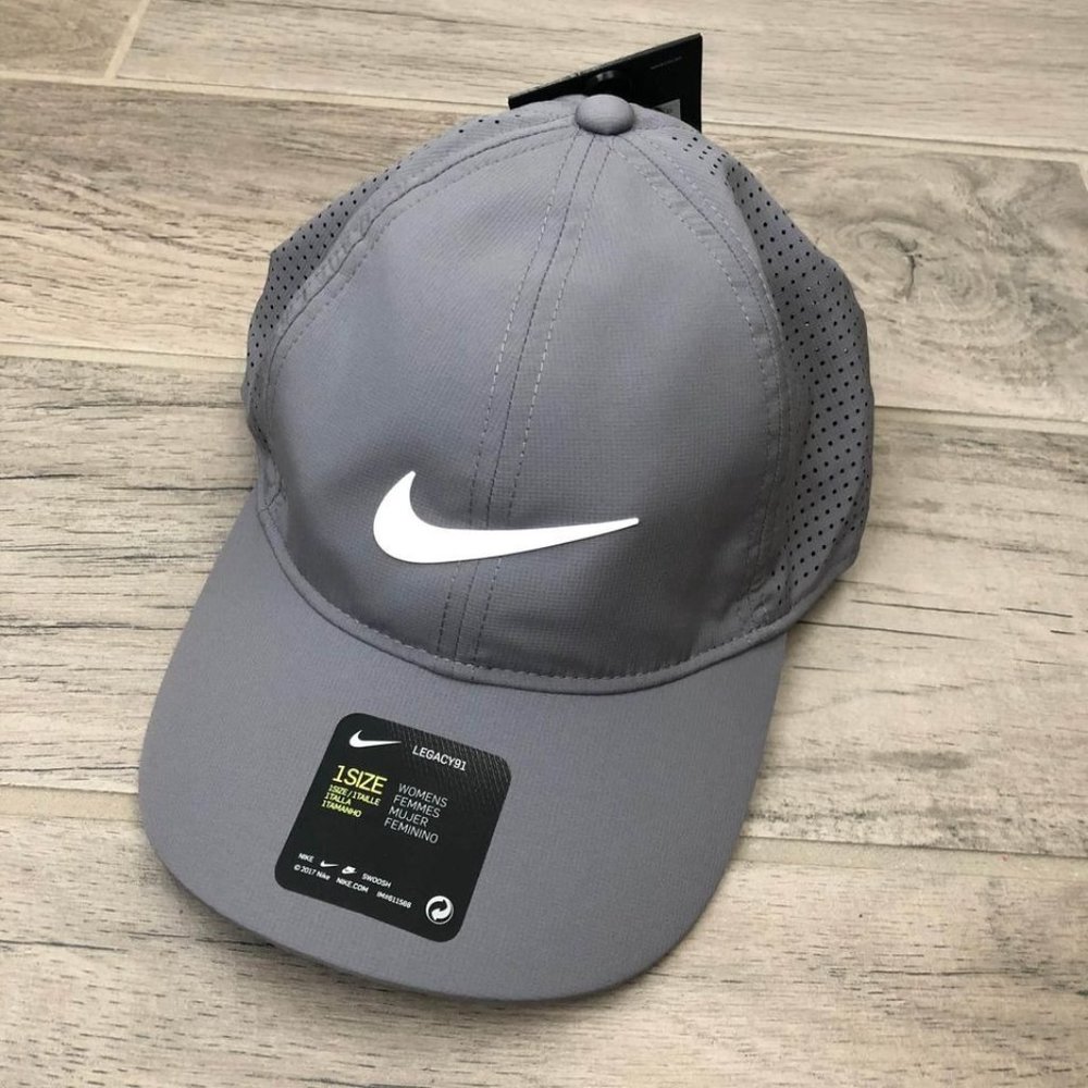 Nike Women’s Legacy91 Hat - NEW